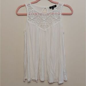 Lily Morgan lace yolk top sz. S